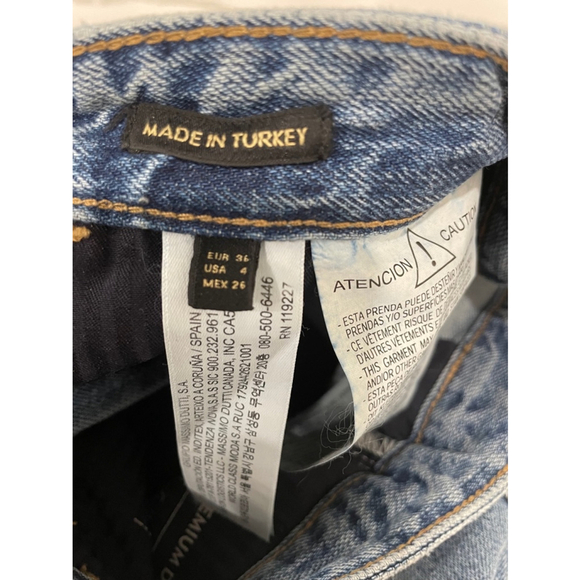 Massimo Dutti Women’s Button Fly Straight Leg Mid wash Denim Jeans Size 4 - Picture 12 of 16